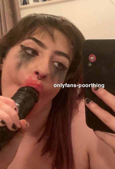 乳首 オンリーファンズ ホット ギャラリー