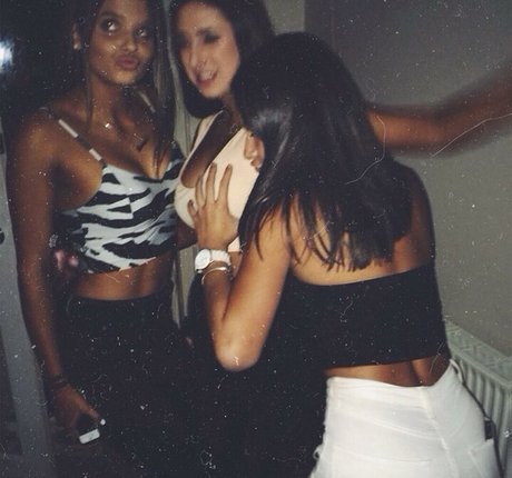 赤毛の痩せたオンリーファンズ パーフェクト 写真