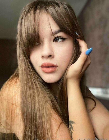 miiraamii ポルノスター アート 画像