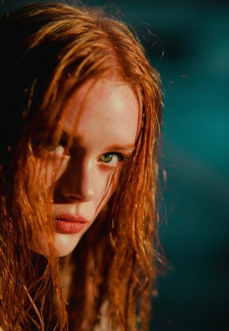 Abigail Cowan セクシーモデル 画像