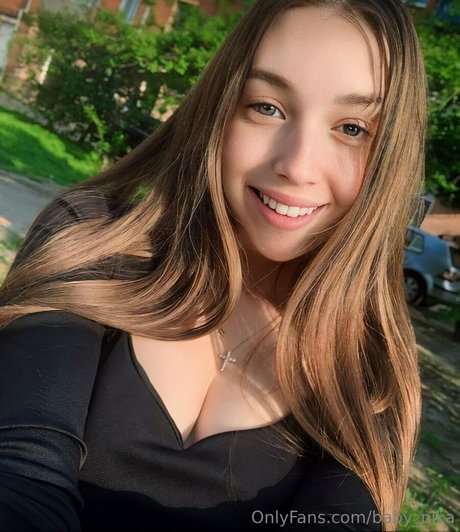 baby nika セクシー女優 画像