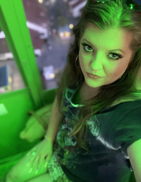 セーリングオンリーファンズ 美しいヌード 画像