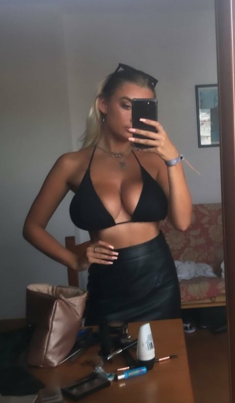 Lucy Cartlidge ポルノスター セクシー アーカイブ