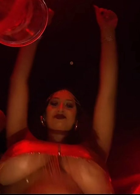 officialthatgirlginger エロティック女優 ギャラリー