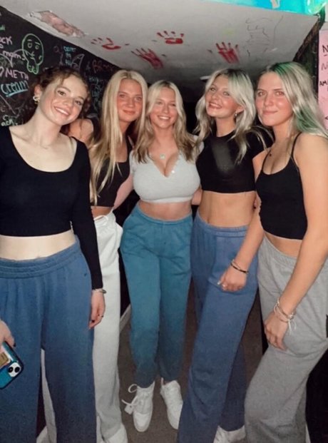 Carsen R 裸モデル アーカイブ