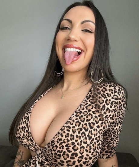 Crueltyfreecurves ポルノモデル ギャラリー