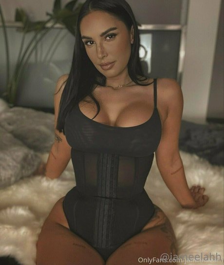 jameelahh アダルトモデル 写真
