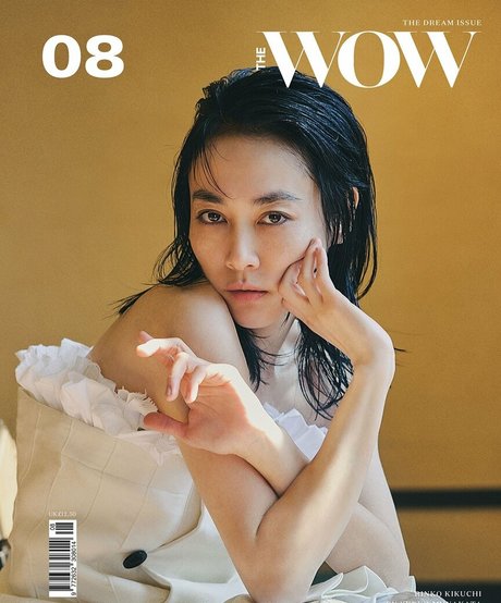 Rinko Kikuchi エロティックなモデル 写真