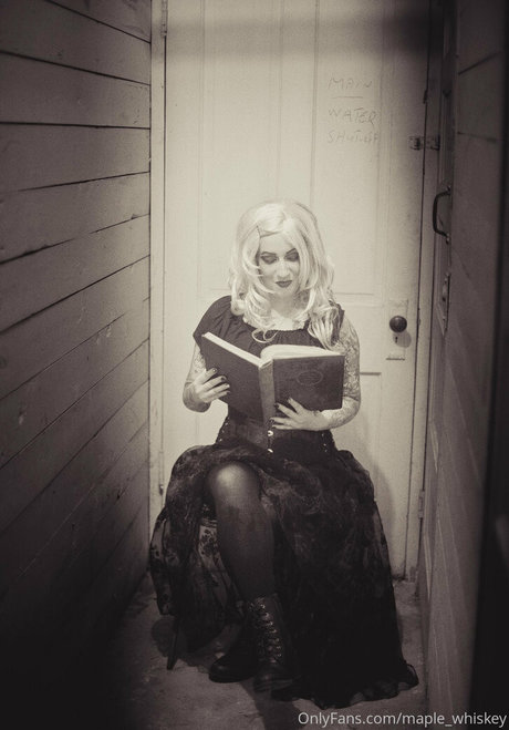 maple massacre トップモデル 写真