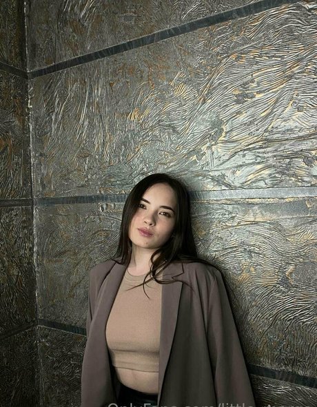 little margo ポルノスター セックス 写真