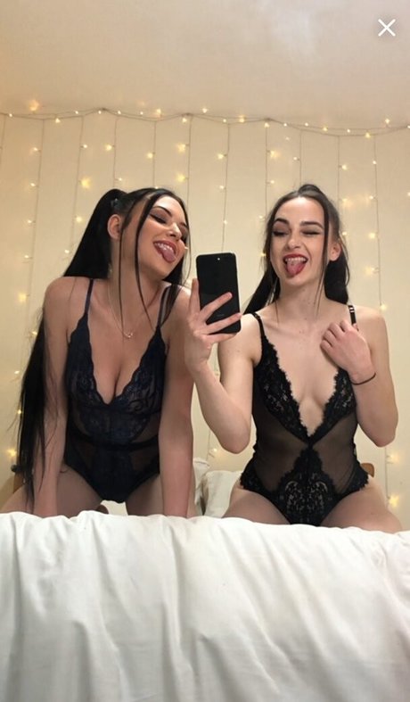 Antonia Jay King ポルノスター アート ギャラリー