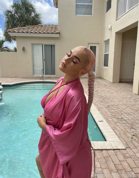 olivia snow69 エロティックなモデル 写真