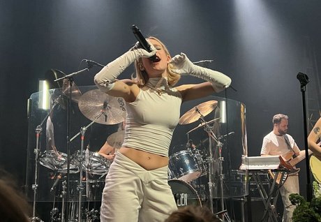 キッチンセックスオンリーファンズ ポルノ 画像