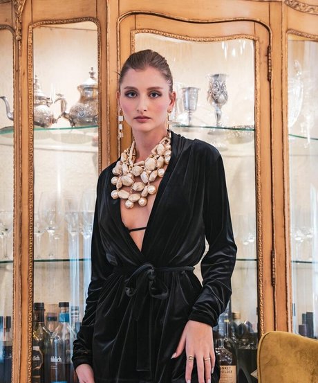 ランジェリーファックオンリーファンズ 美しい 画像