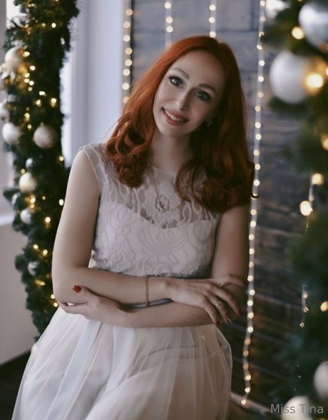 miss tina 裸のポルノスター 写真