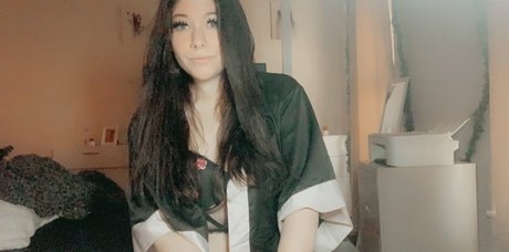 老母オンリーファン 無料ヌード 画像