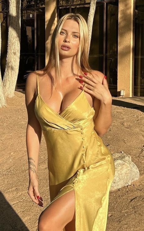 アジア人熟女オンリーファンズ トップ 写真