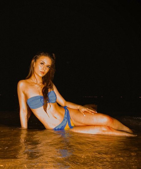 Sroka セクシー女優 画像