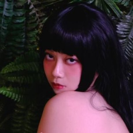 カウガール POV オンリーファンズ ホット 画像