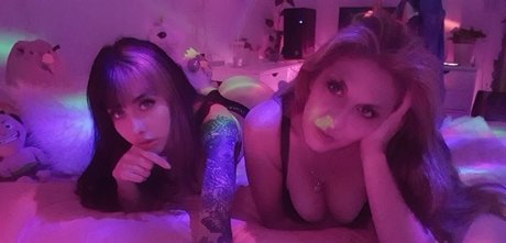 40歳のオンリーファンズ 美しいヌード 写真