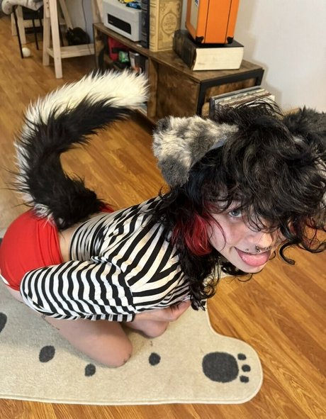 CanineCrucifix ポルノスター セクシー ギャラリー