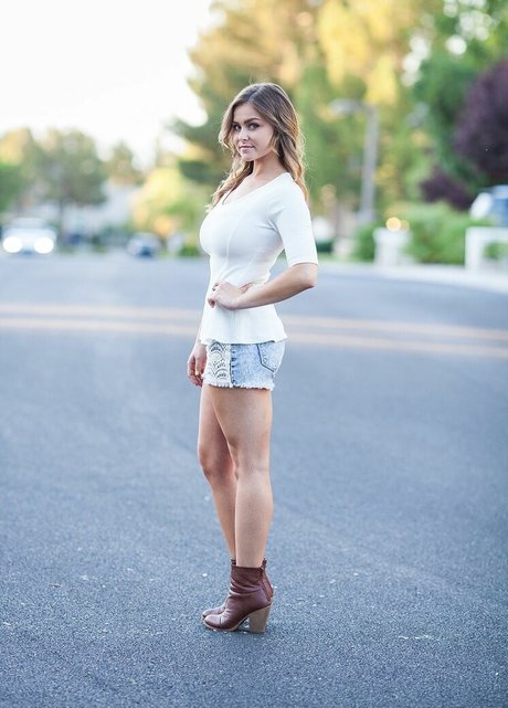 Gianna DiDonato ポルノモデル 画像