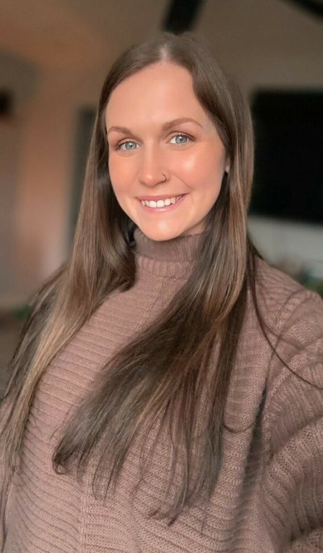 Taylor Hasty ホットなモデル 写真