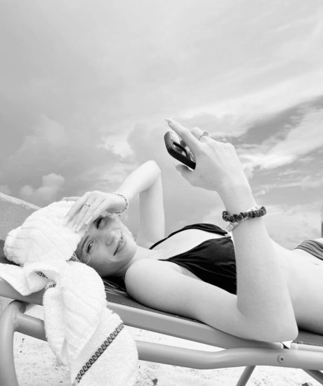 Chase Myers 女優 写真