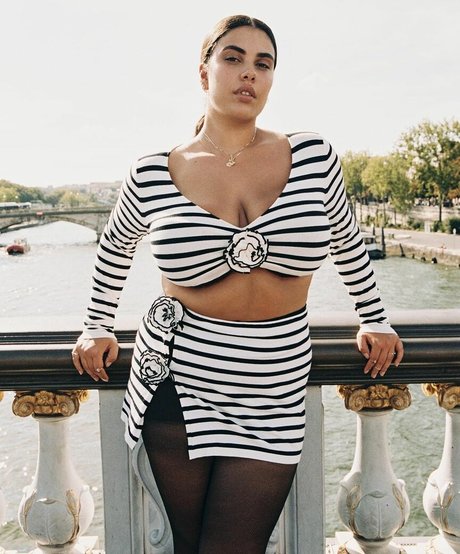 Shay Zanco ホットなポルノスター ギャラリー