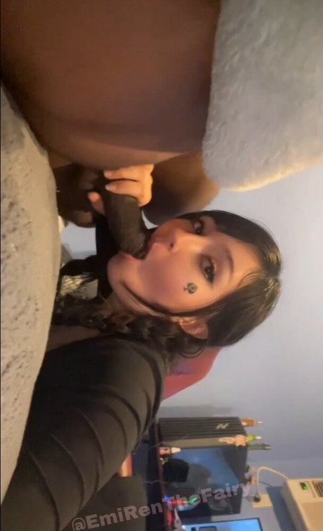 QOS Underwear ヌードのポルノスター 写真