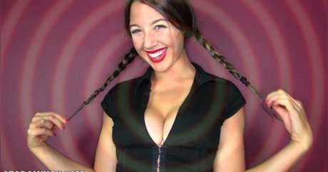 Ceara Lynch ホットなモデル アーカイブ