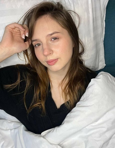 ジャークオンリーファンズ ポルノ 写真