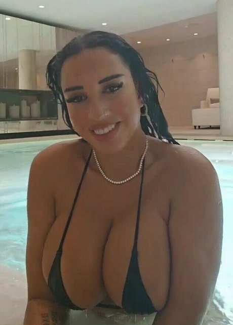 カップルのオンリーファンズ ホットxxx 写真