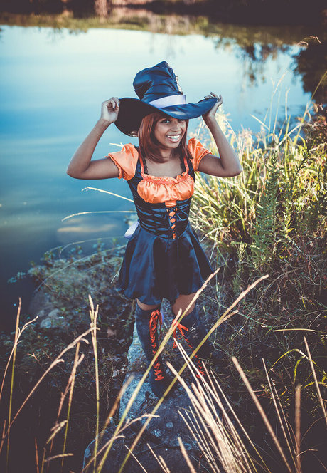 Mica Burton 独占スター 写真