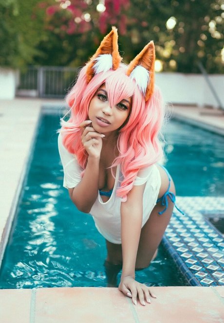 Mica Burton ポルノスター アート 写真