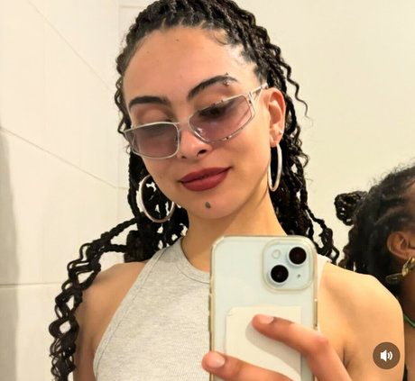 lilosliedjes 高品質モデル 写真