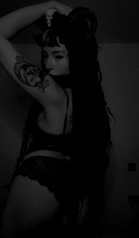 Almalexia 最高のスター アーカイブ