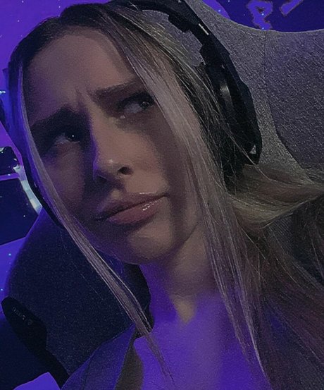 軍事オンリーファンズ 無料セックス 写真