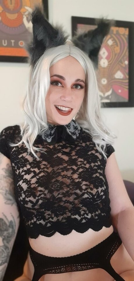 Salunes secret 無料のスター 写真