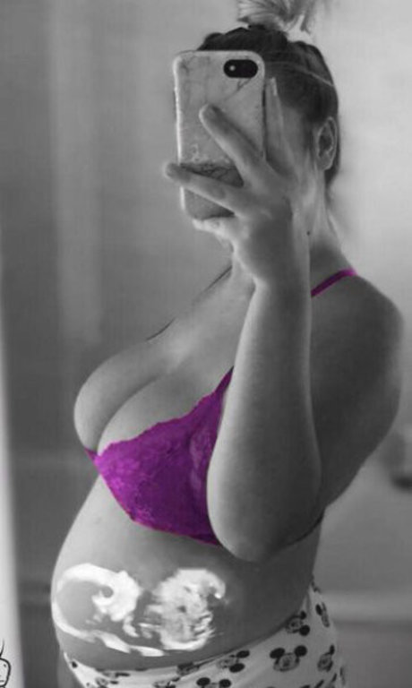 Nicole Barker ポルノスター 可愛い 写真