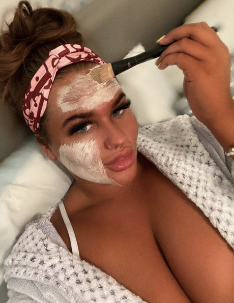 Nicole Barker 裸のポルノスター ギャラリー