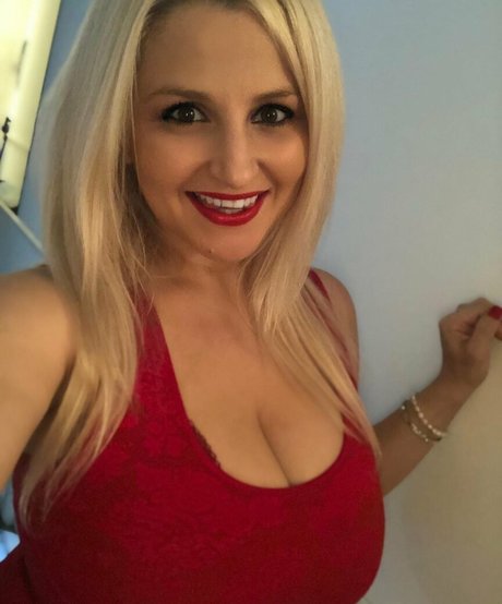 asmr ジンジャー オンリーファンズ ポルノ ギャラリー