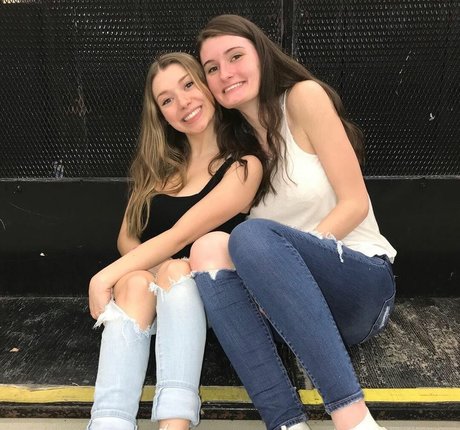 Sara Brooks セクシー女優 写真