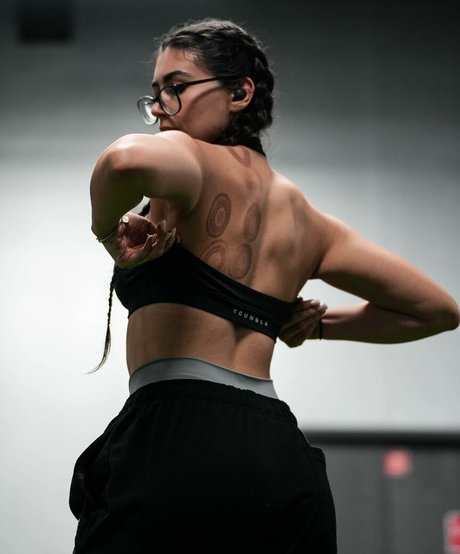 flexwness エロティックなスター 画像