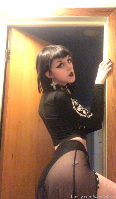 妊娠中のオンリーファンズ セクシー裸 写真