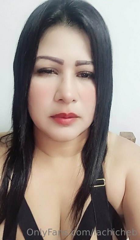 lachicheb セクシーモデル 写真