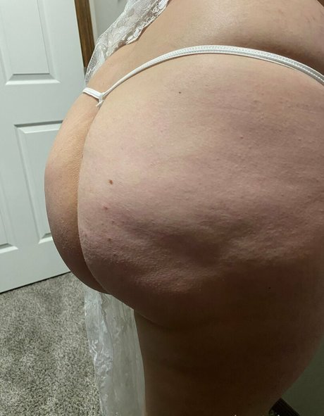 bustybecca92 アダルトスター 画像