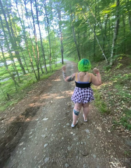 スキニーモデルオンリーファンズ ヌード 写真