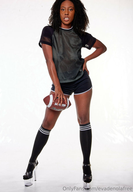 evadenolafree 素敵なポルノスター 画像