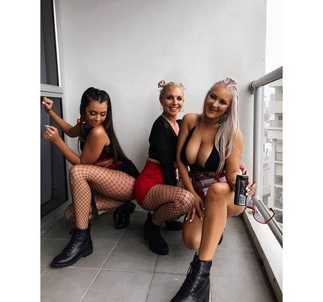 Aimee Young 素敵な女優 ギャラリー